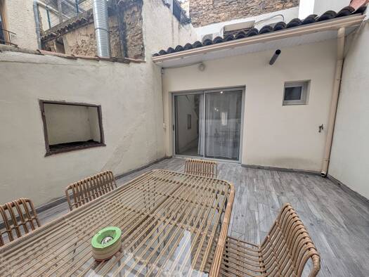 Immeuble à vendre 214 000 € 156,5 m² Lézignan-Corbières 11200