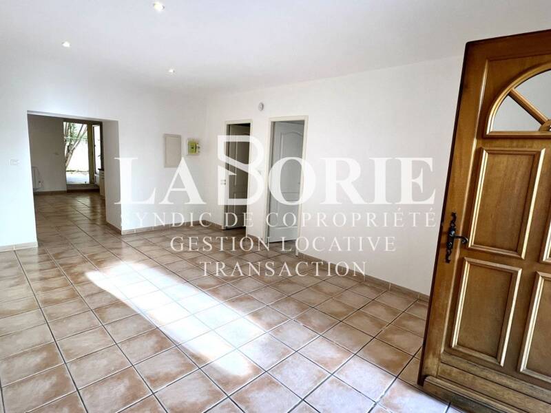 Maison à louer, 67m², ENTRAIGUES SUR LA SORGUE