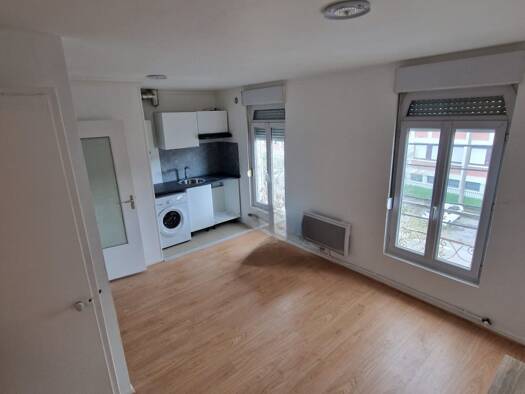 Appartement à louer 516 € 2 pièces 1 chambre 29,4 m² Étage 2/2 Saint Jean Saint-Quentin 02100