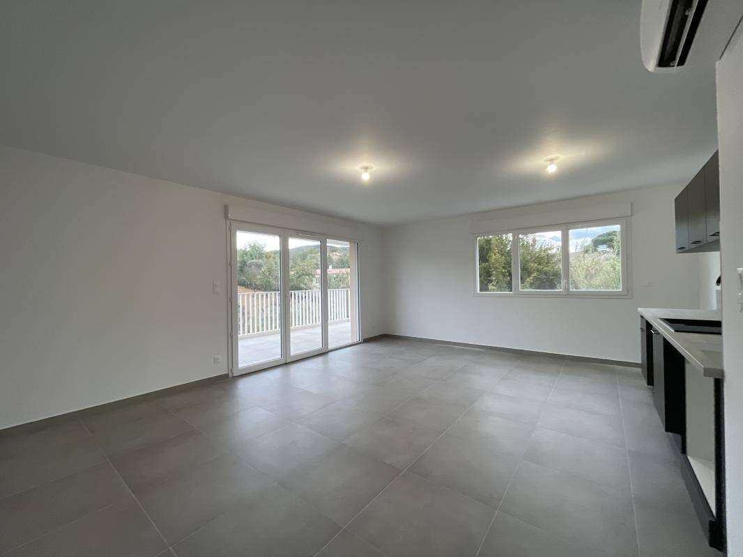 Maison à louer, 70m², AJACCIO