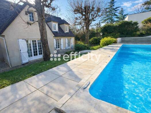 Villa à vendre 850 000 € 8 pièces 6 chambres 255 m² 1 020 m² de terrain La Chataigneraie Saint-Leu-la-Forêt 95320
