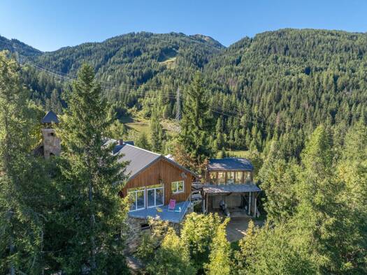Chalet à vendre 1 700 000 € 12 pièces 8 chambres 358 m² 1 813 m² de terrain La Plagne Tarentaise 73210