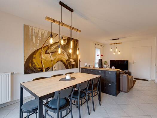 Maison à vendre 410 000 € 4 pièces 3 chambres 81 m² 209 m² de terrain Sciez 74140