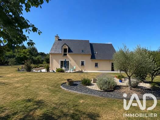 Maison à vendre 269 900 € 5 pièces 4 chambres 131 m² 2 020 m² de terrain Saint-Juvat 22630