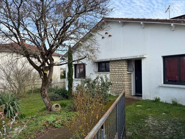 Maison de plain-pied à vendre 229 900 € 4 pièces 3 chambres 105 m² 555 m² de terrain Quartier Nord Niort 79000