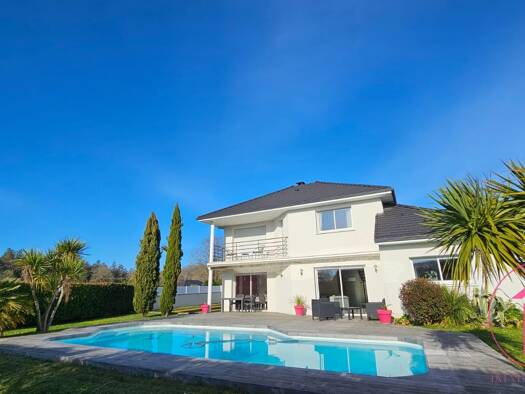 Maison à vendre 499 000 € 6 pièces 4 chambres 147 m² 1 004 m² de terrain Morlaàs 64160