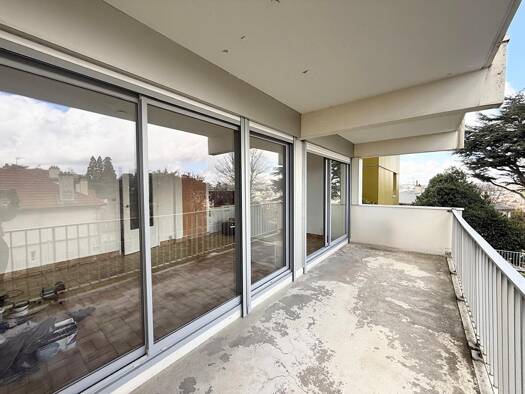 Appartement à vendre 56 000 € 1 pièce 37 m² Étage 1/5 La Métare – Le Portail Rouge Saint-Étienne 42100