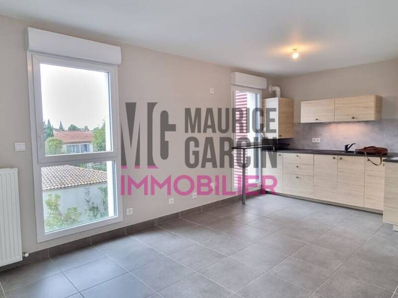 Maison à louer, 40m², ENTRAIGUES SUR LA SORGUE