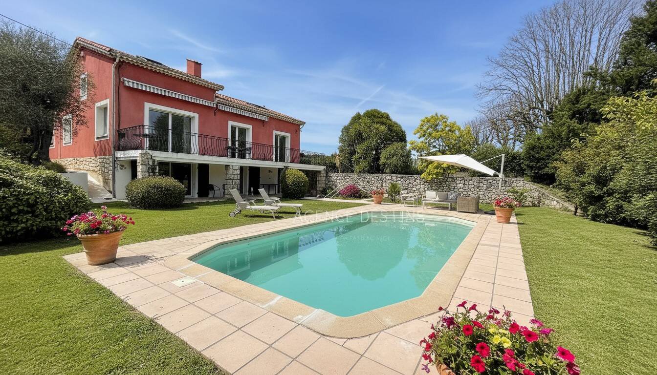Maison à vendre, 173m², CHATEAUNEUF DE GRASSE