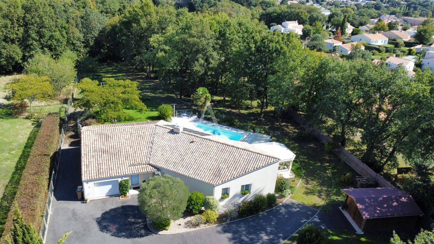 Maison à vendre, 157m², TALMONT SAINT HILAIRE