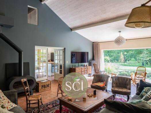 Maison de plain-pied à vendre 898 000 € 8 pièces 7 chambres 283 m² 100 000 m² de terrain Pierrefitte-sur-Sauldre 41300