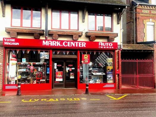 Boutique à vendre 199 000 € 300 m² de surface de vente Forges-les-Eaux 76440