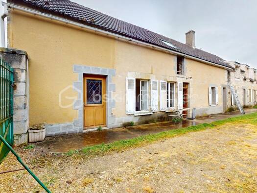 Maison à vendre 170 000 € 4 pièces 2 chambres 110 m² 2 500 m² de terrain Nancray-sur-Rimarde 45340