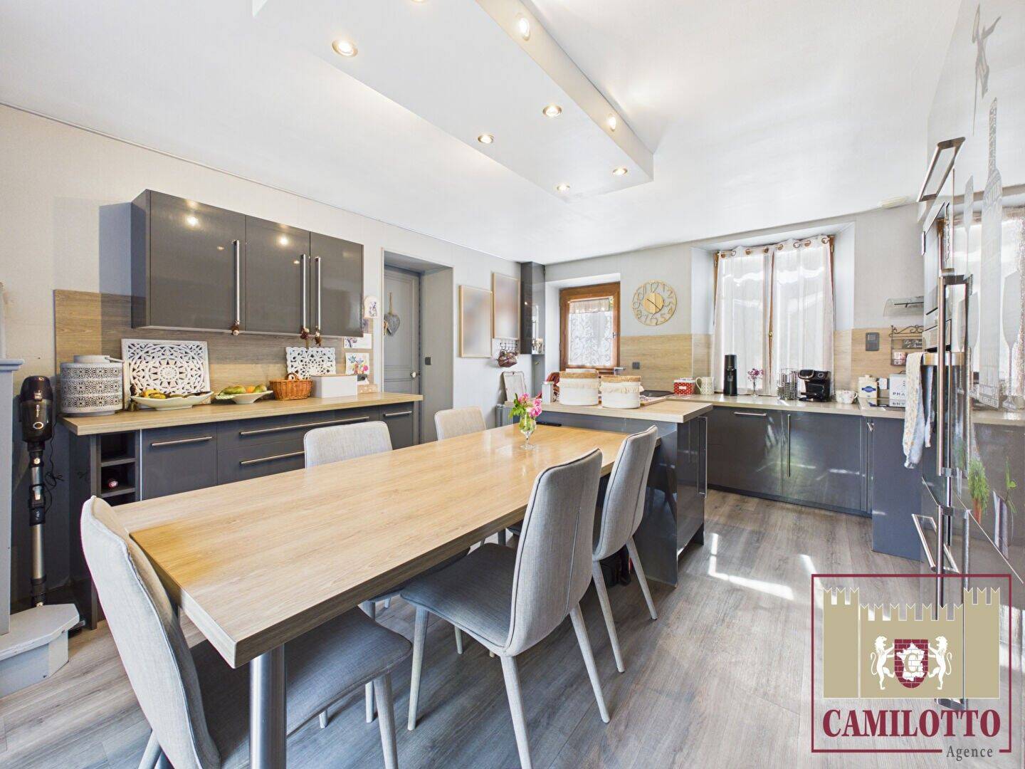 Maison à vendre, 185m², NOGENT LE ROI