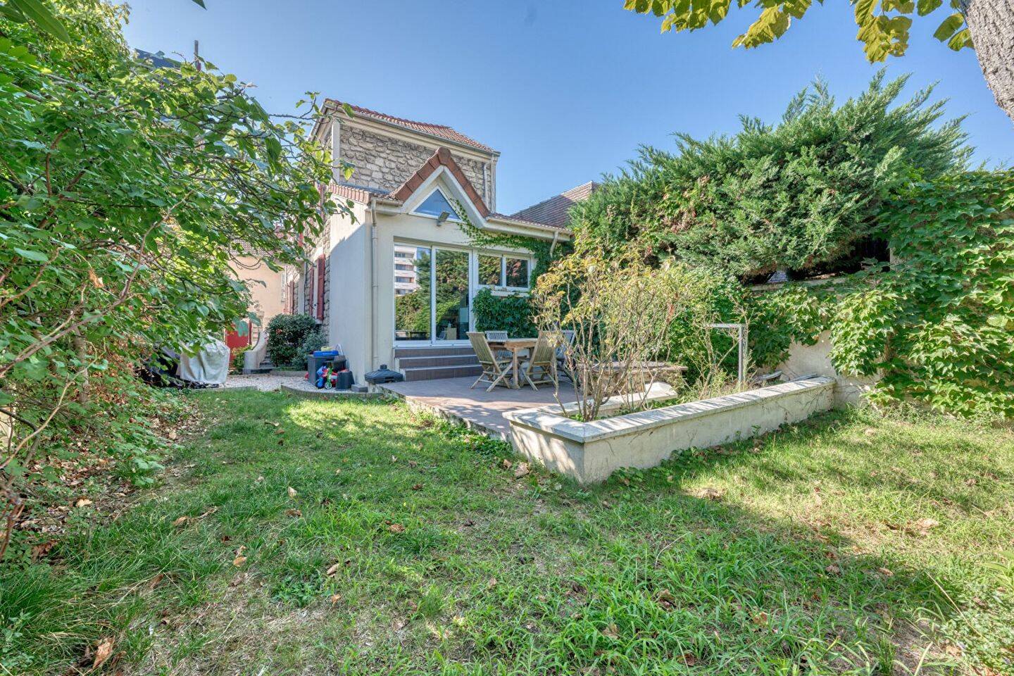 Maison à vendre, 102m², SAINT MAUR DES FOSSES