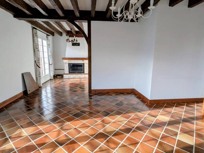 Maison à louer, 147m², SAINT PIERRE D'IRUBE