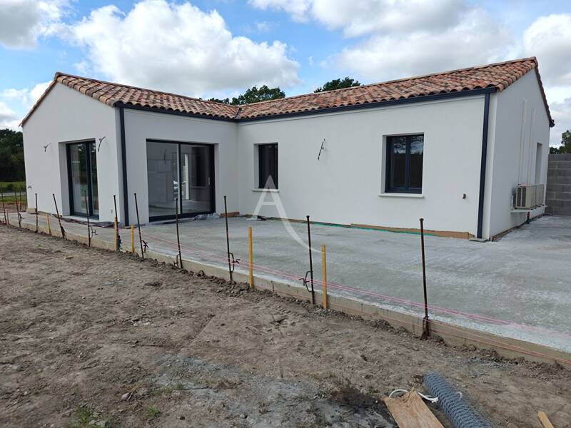 Maison à louer, 89m², LA GARNACHE