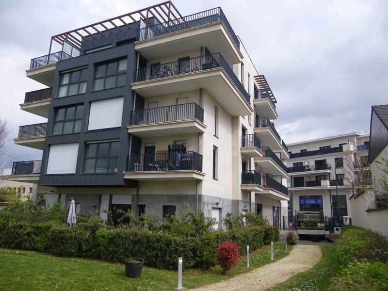 Maison à louer, 94m², SAINT MAUR DES FOSSES