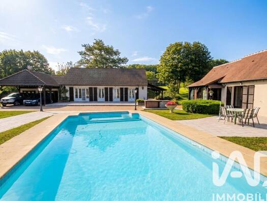 Maison de plain-pied à vendre 285 000 € 5 pièces 3 chambres 154 m² 2 740 m² de terrain Saint-Firmin-des-Prés 41100