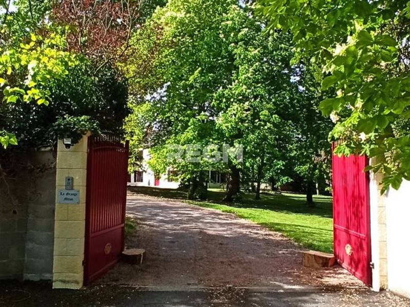 Maison à vendre, 216m², BOURGES