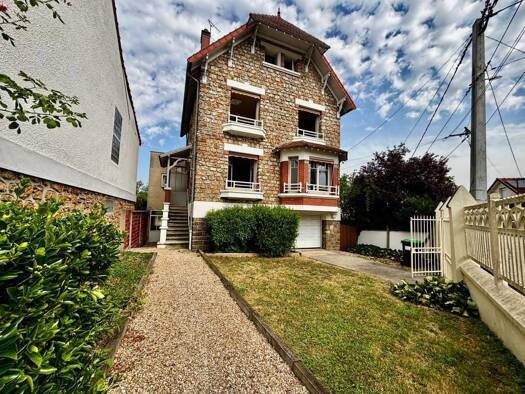 Maison à vendre 390 000 € 8 pièces 6 chambres 155,44 m² 676 m² de terrain Le Perray Sainte-Geneviève-des-Bois 91700