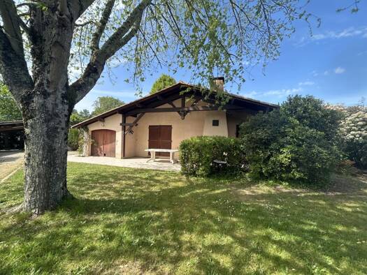 Maison de plain-pied à vendre 421 000 € 5 pièces 4 chambres 102,12 m² 681 m² de terrain Magudas Saint-Médard-en-Jalles 33160