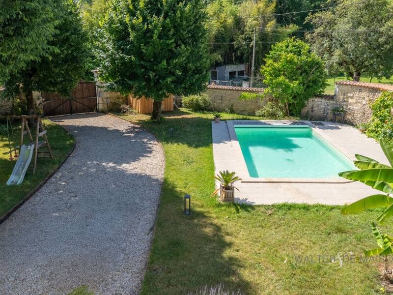 Maison à vendre, 155m², GENSAC LA PALLUE