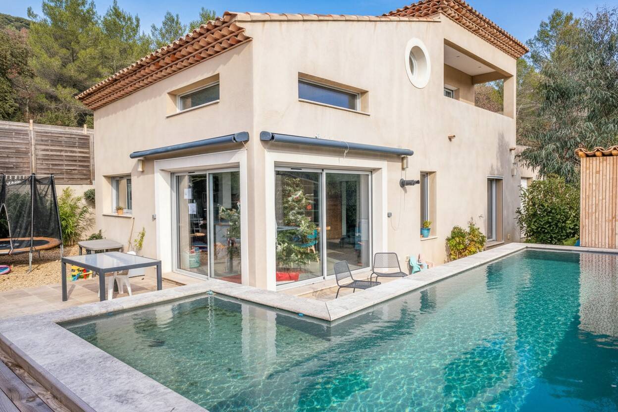 Maison à vendre, 125m², SAINTE ANASTASIE SUR ISSOLE