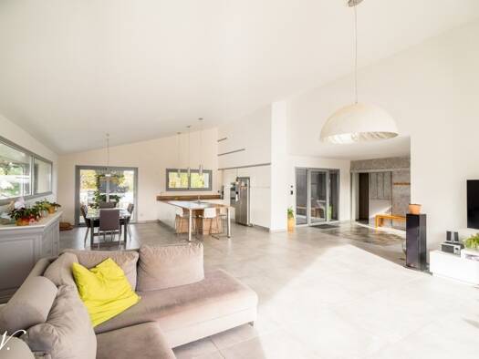 Maison à vendre 849 000 € 6 pièces 5 chambres 217 m² 1 050 m² de terrain Goyrans 31120