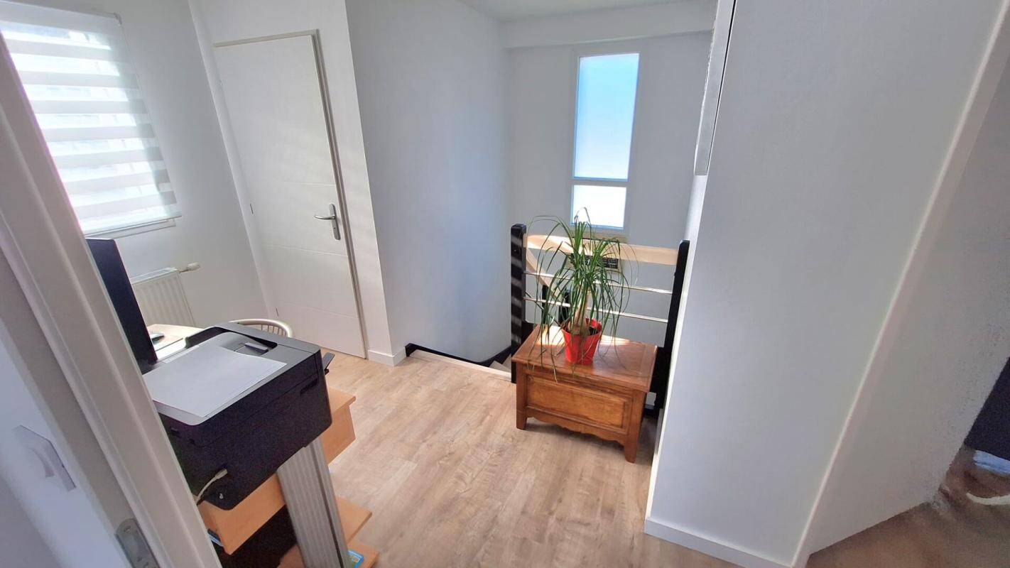 Maison à vendre, 155m², SURZUR