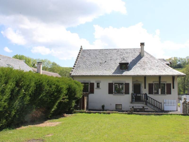 Maison à vendre, 90m², RIOM ES MONTAGNES