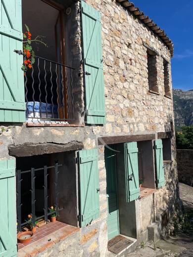 Appartement à louer 870 € 2 pièces 1 chambre 54 m² Le Bar sur Loup 06620