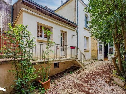 Maison à vendre 307 110 € 6 pièces 4 chambres 90 m² 50 m² de terrain Nord-Nord Est Amboise 37400