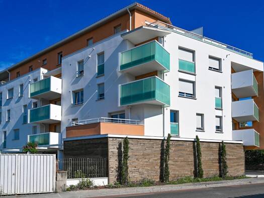 Appartement à louer 799 € 3 pièces 2 chambres 64 m² Étage 3/4 La Fourguette Toulouse 31100