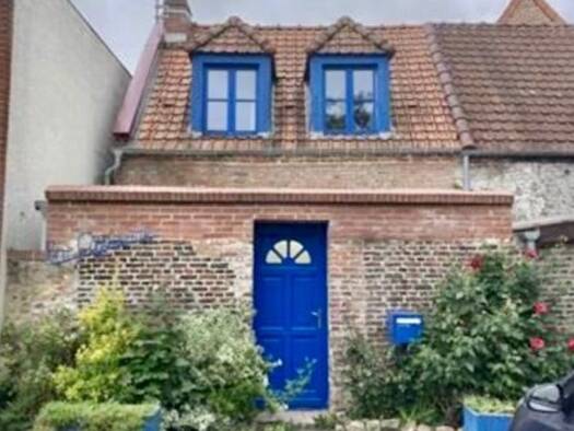 Maison de ville à vendre 70 000 € 2 pièces 1 chambre 50 m² 90 m² de terrain Sud Ouest Aire-sur-la-Lys 62120