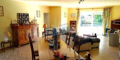 Maison à vendre 176 000 € 6 pièces 3 chambres 160 m² 1 250 m² de terrain Avesnes le Comte 62810