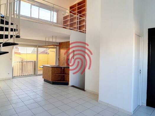 Duplex à louer 799 € 3 pièces 2 chambres 99 m² RDC Du Guesclin Béziers 34500