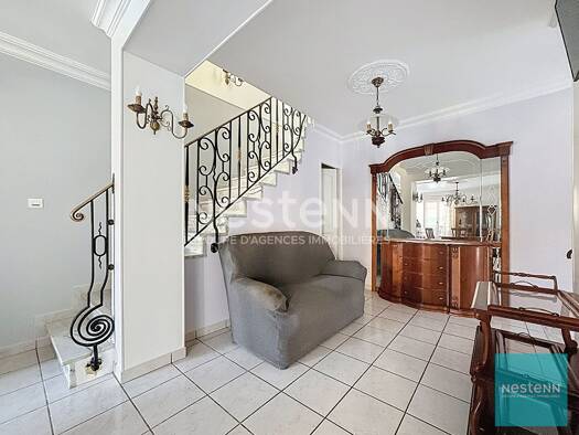 Maison à louer 830 € 3 pièces 2 chambres 63 m² 45 m² de terrain Ville Basse-Centre Montereau-Fault-Yonne 77130