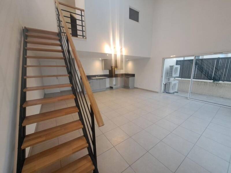 Maison à louer, 102m², EROME