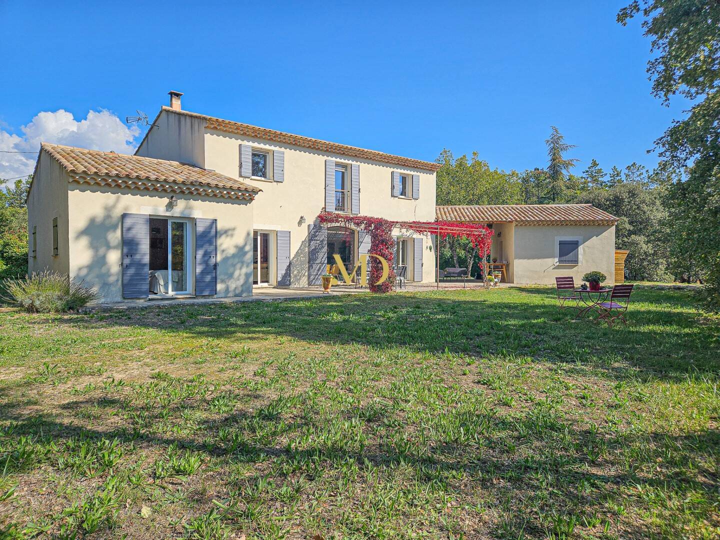 Maison à vendre, 200m², SAINT SATURNIN LES APT