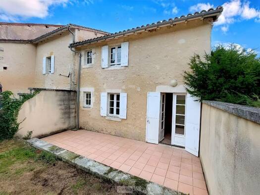 Maison à vendre 137 800 € 5 pièces 2 chambres 118 m² 255 m² de terrain Saint Privat en Périgord 24410