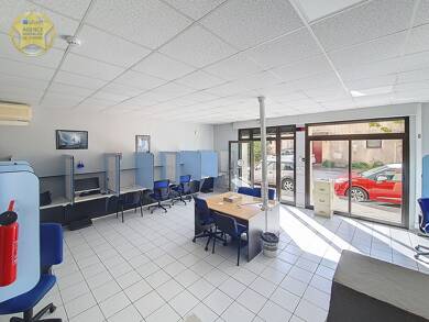 Espace bureau à vendre 110 000 € 85 m² de bureaux Les Angles 30133