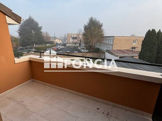 Appartement à louer 920 € 2 pièces 1 chambre 44,8 m² Étage 2/4 Sud et Est Louvres 95380