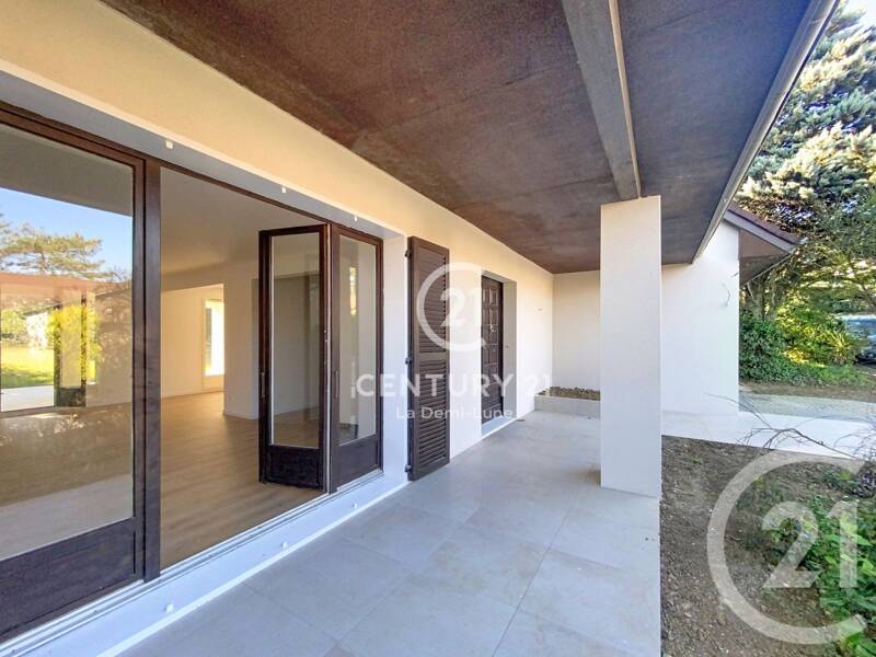 Maison à vendre, 178m², CHARBONNIERES LES BAINS