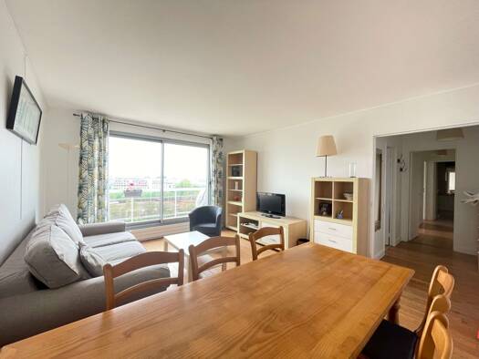 Maison à louer 2 200 € 3 pièces 2 chambres 67 m² Courbevoie 92400