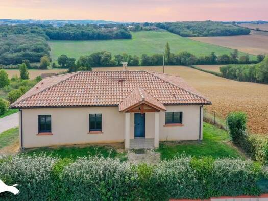 Maison de plain-pied à vendre 286 700 € 4 pièces 3 chambres 103 m² 2 500 m² de terrain Juilles 32200