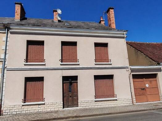 Maison à vendre 159 000 € 3 pièces 4 chambres 160 m² 522 m² de terrain Aubigné-Racan 72800