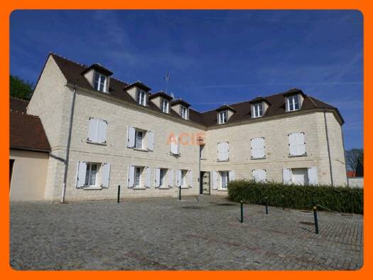 Appartement à louer 932 € 3 pièces 2 chambres 62 m² Étage 2/1 Vemars 95470