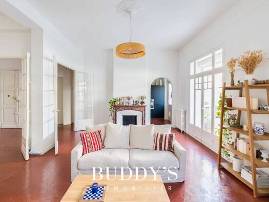 Appartement à vendre 590 000 € 5 pièces 3 chambres 119 m² Étage 1/4 Saint Charles Marseille 1er arrondissement 13001