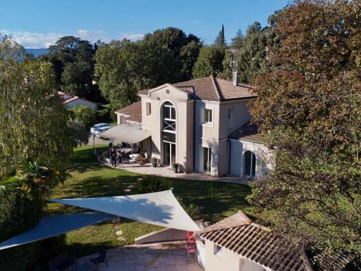 Maison à vendre 699 000 € 8 pièces 4 chambres 238 m² 2 333 m² de terrain Alexis-Montlouis Montélimar 26200
